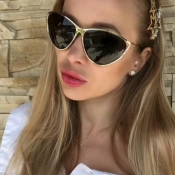 Christian Dior New Motard Cat-Eye Sunglasses - Picture 2 of 15